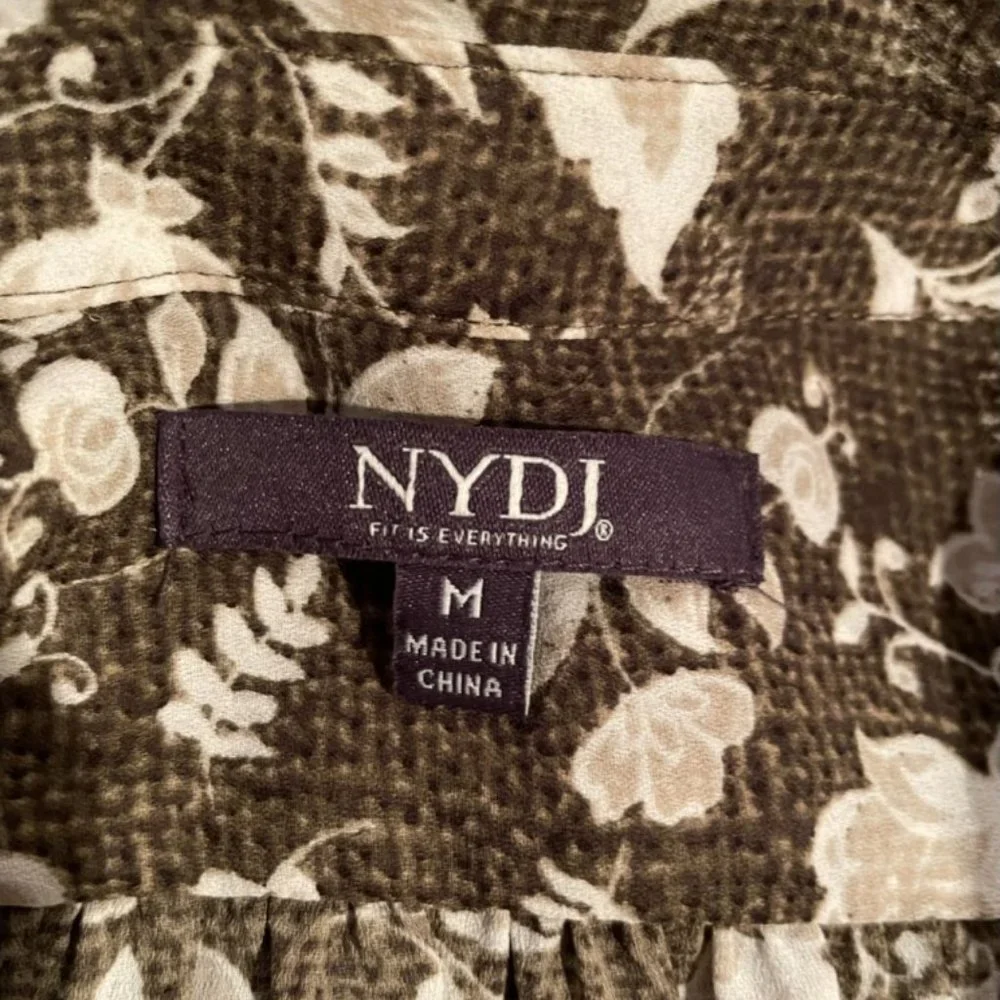 NYDJ Long Sleeve Button Blouse - M - Picture 8 of 9